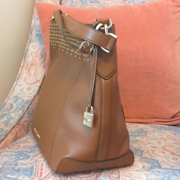 Michael Kors Bag - Picture 5 of 12